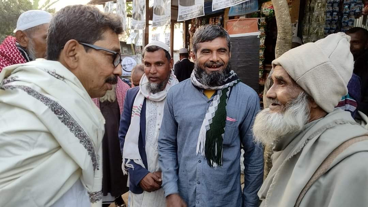 শরীয়তপুর-১ আসনে  নির্ভার, তবুও মাঠ চষে বেড়াচ্ছেন ইকবাল হোসেন অপু 