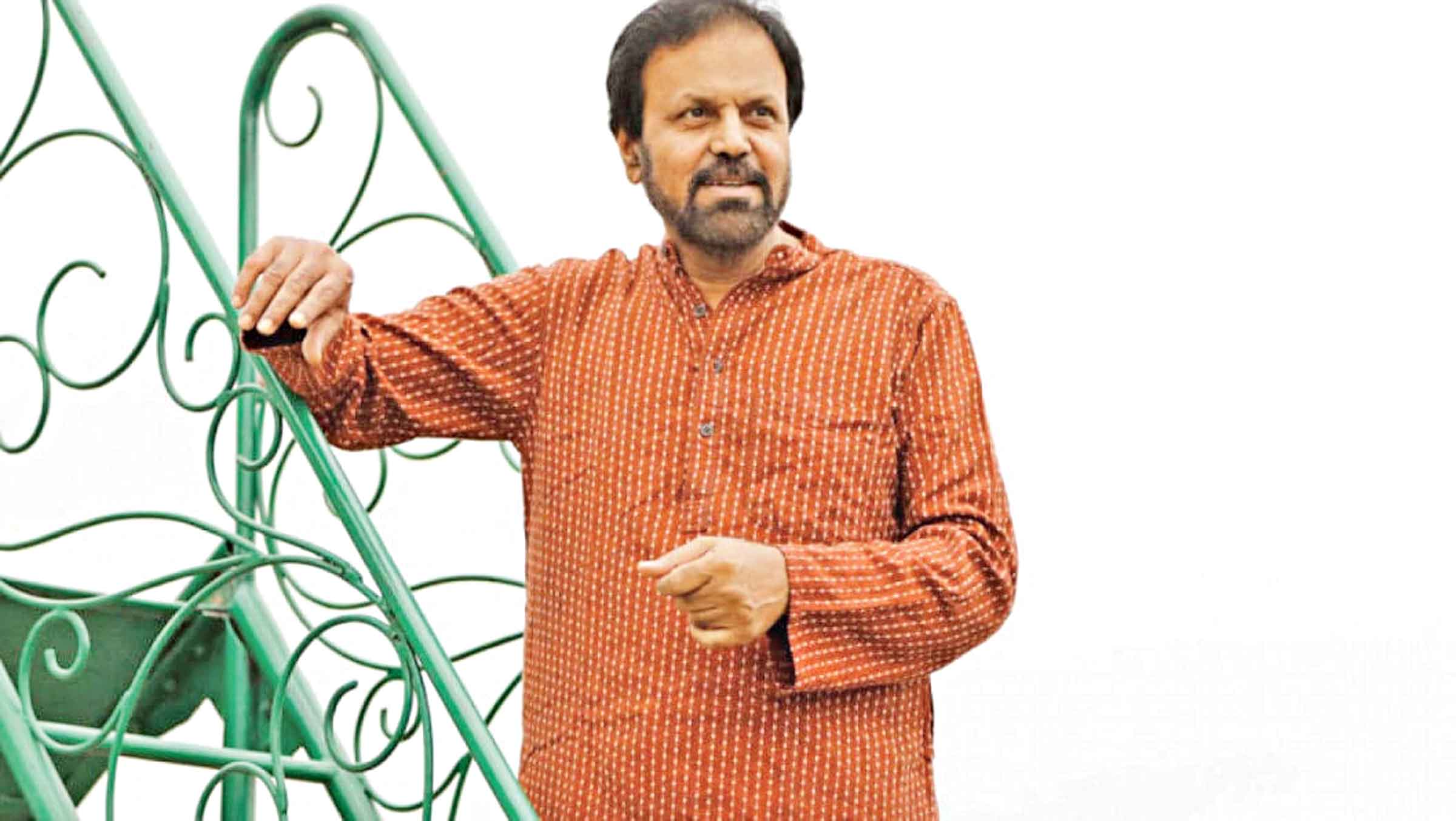 এখনো সমান দাপুটে তারিক আনাম খান