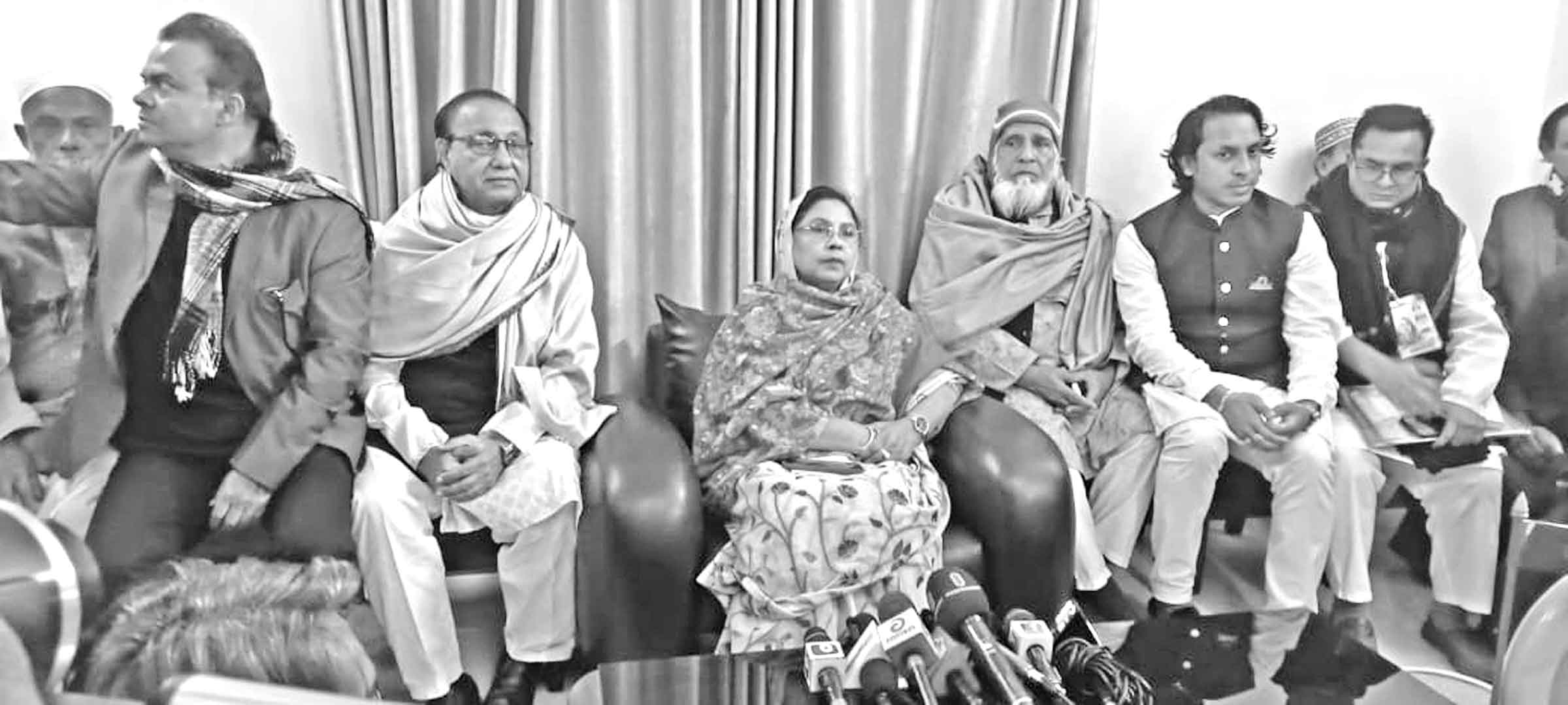 নৌকার সঙ্গে স্বতন্ত্রের বিরোধ দলের জন্য কিছুটা সমস্যা হতে পারে :চুমকি