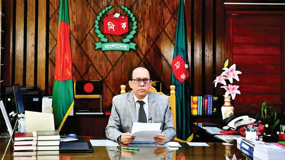 উদ্বেগ, উৎকণ্ঠা পরাভূত করে নির্ভয়ে ভোট দিন : সিইসি