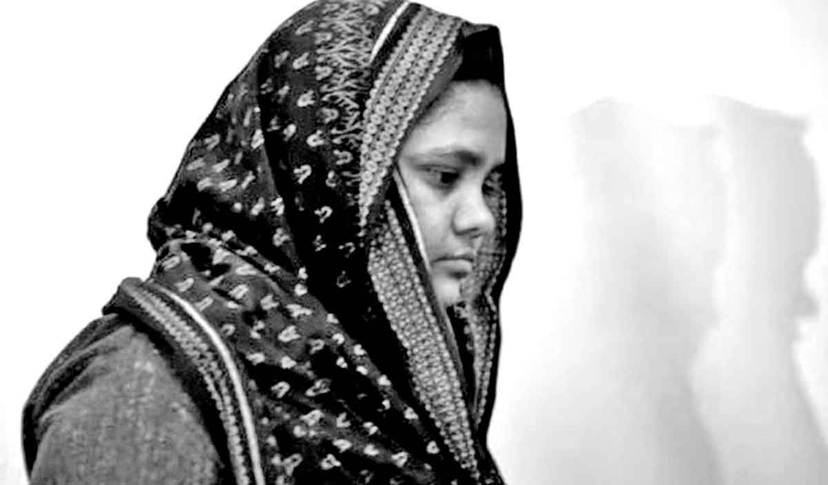 কারাগারে ফিরতে হচ্ছে সেই বিলকিস বানুর ধর্ষকদের