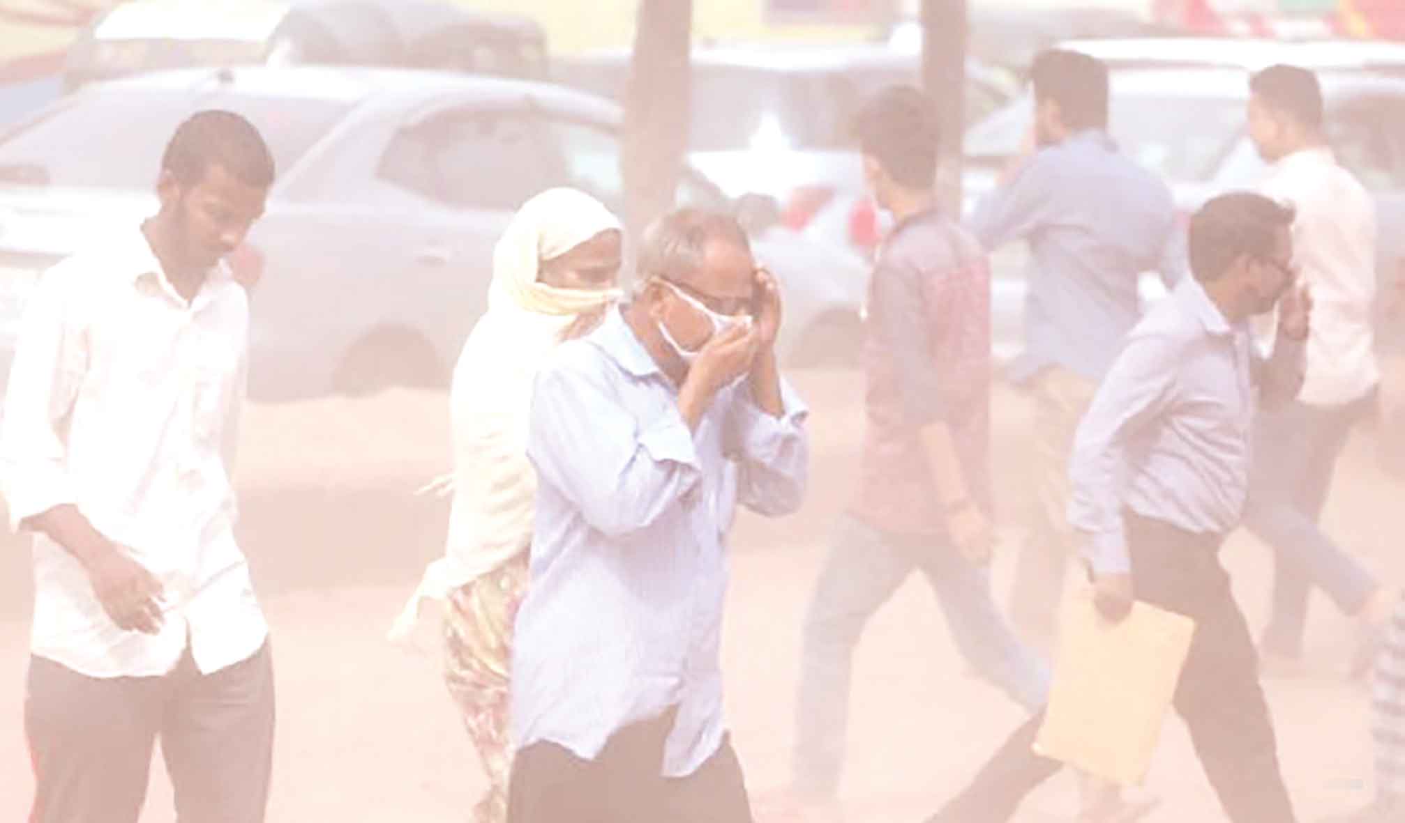 বায়ুদূষণে টানা তিন দিন শীর্ষে ঢাকা