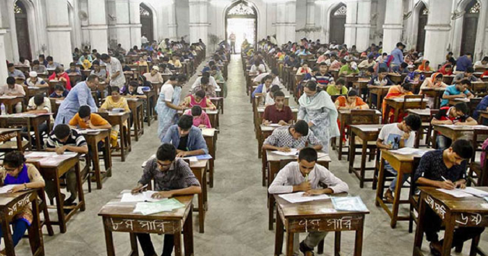 ঢাবি ভর্তি পরীক্ষা : এক আসনের বিপরীতে ৪৭ জন