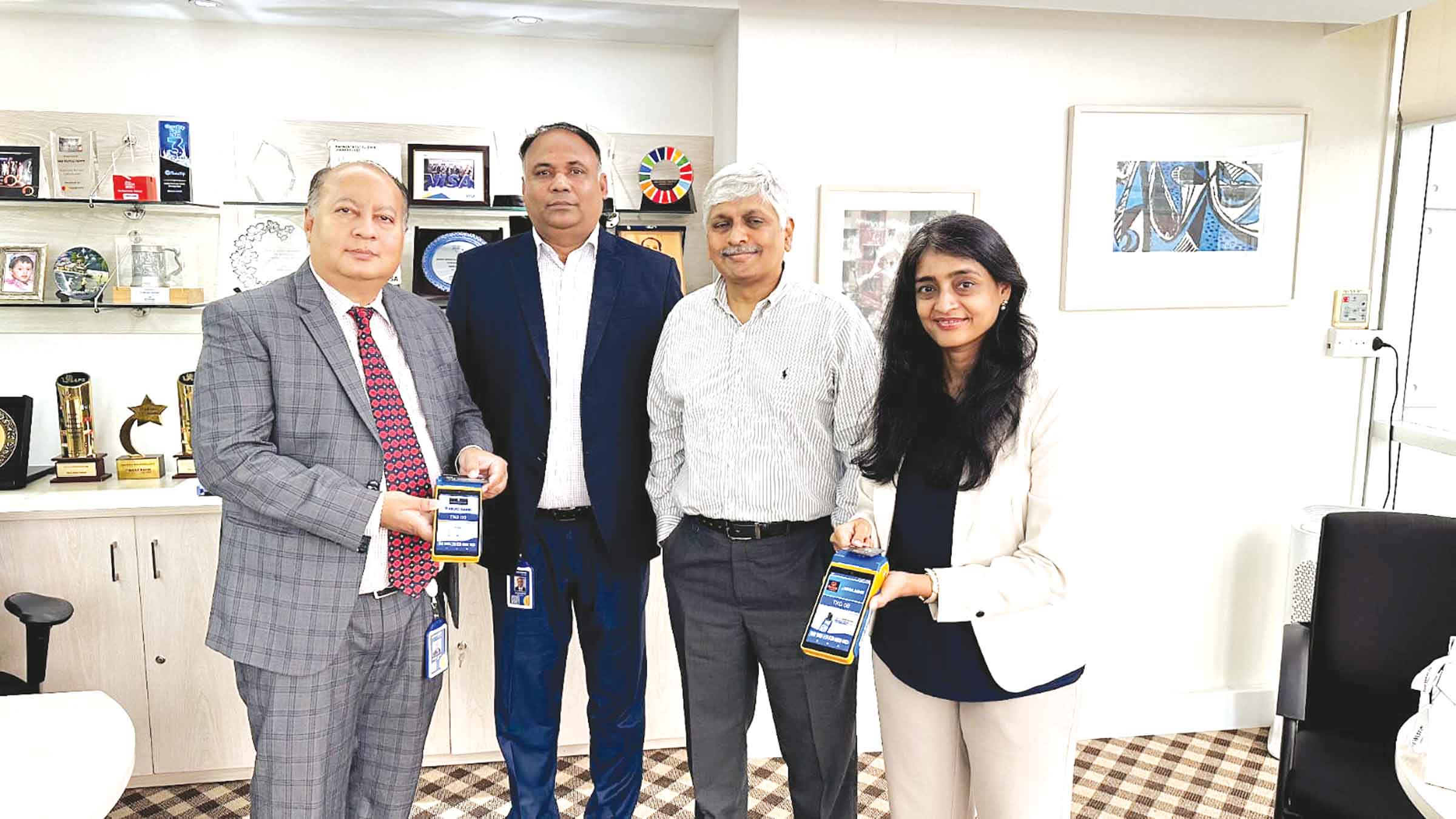 ব্র্যাক ব্যাংকের সঙ্গে ডিসকভার গেস্নাবালের চুক্তি