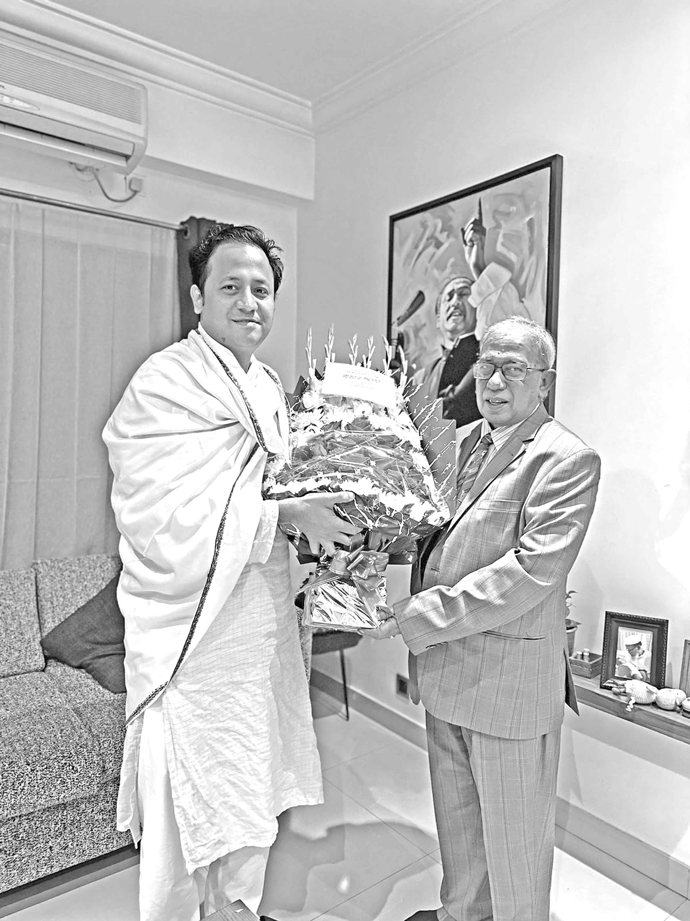 শিক্ষামন্ত্রীর সঙ্গে বেরোবি উপাচার্যের সৌজন্য সাক্ষাৎ