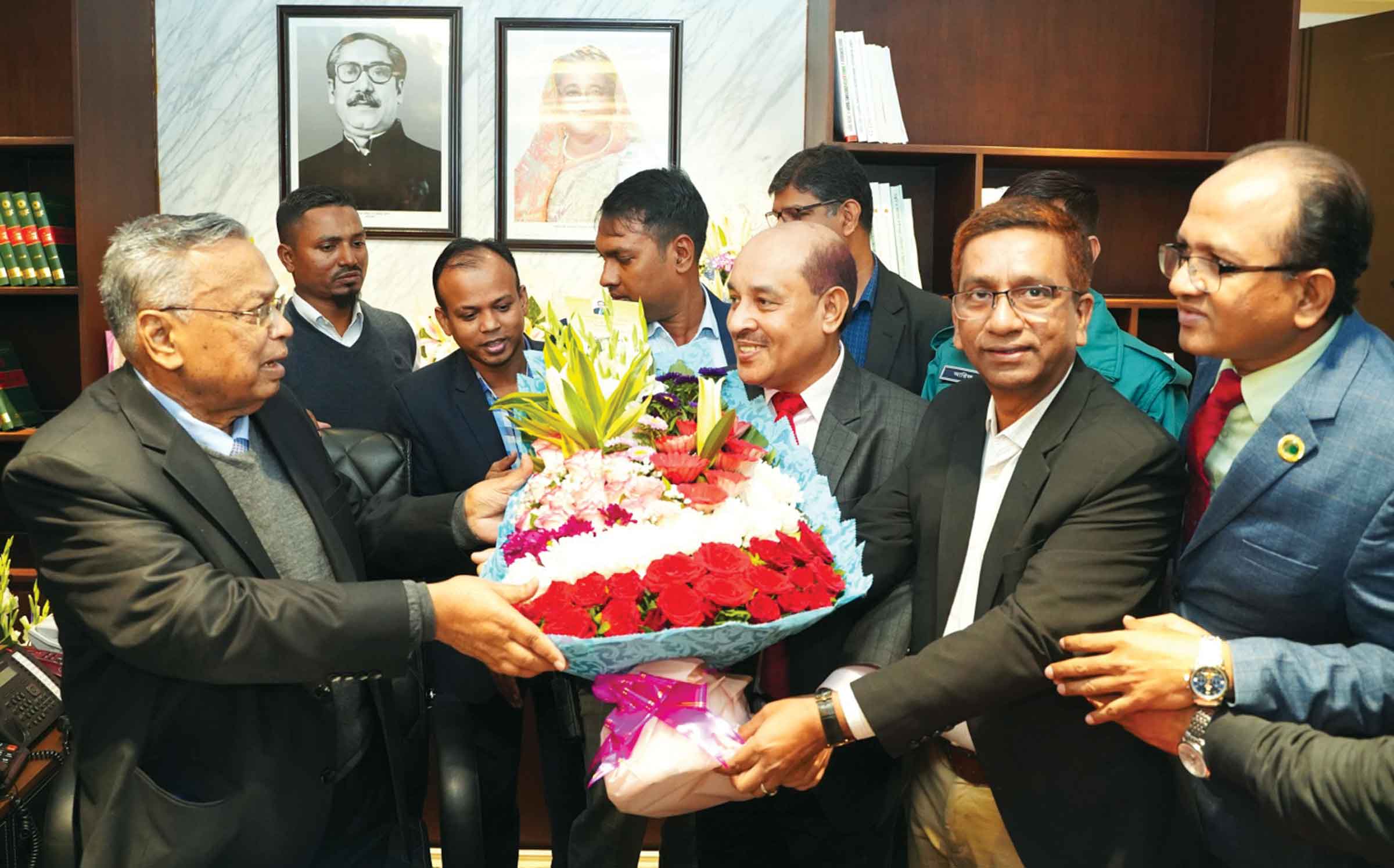 অর্থমন্ত্রীকে বিএইচবিএফসি'র অভিনন্দন