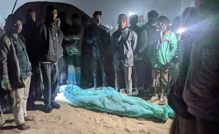 দুর্গাপুরে ট্রাক্টর উল্টে প্রাণ গেল চালকের