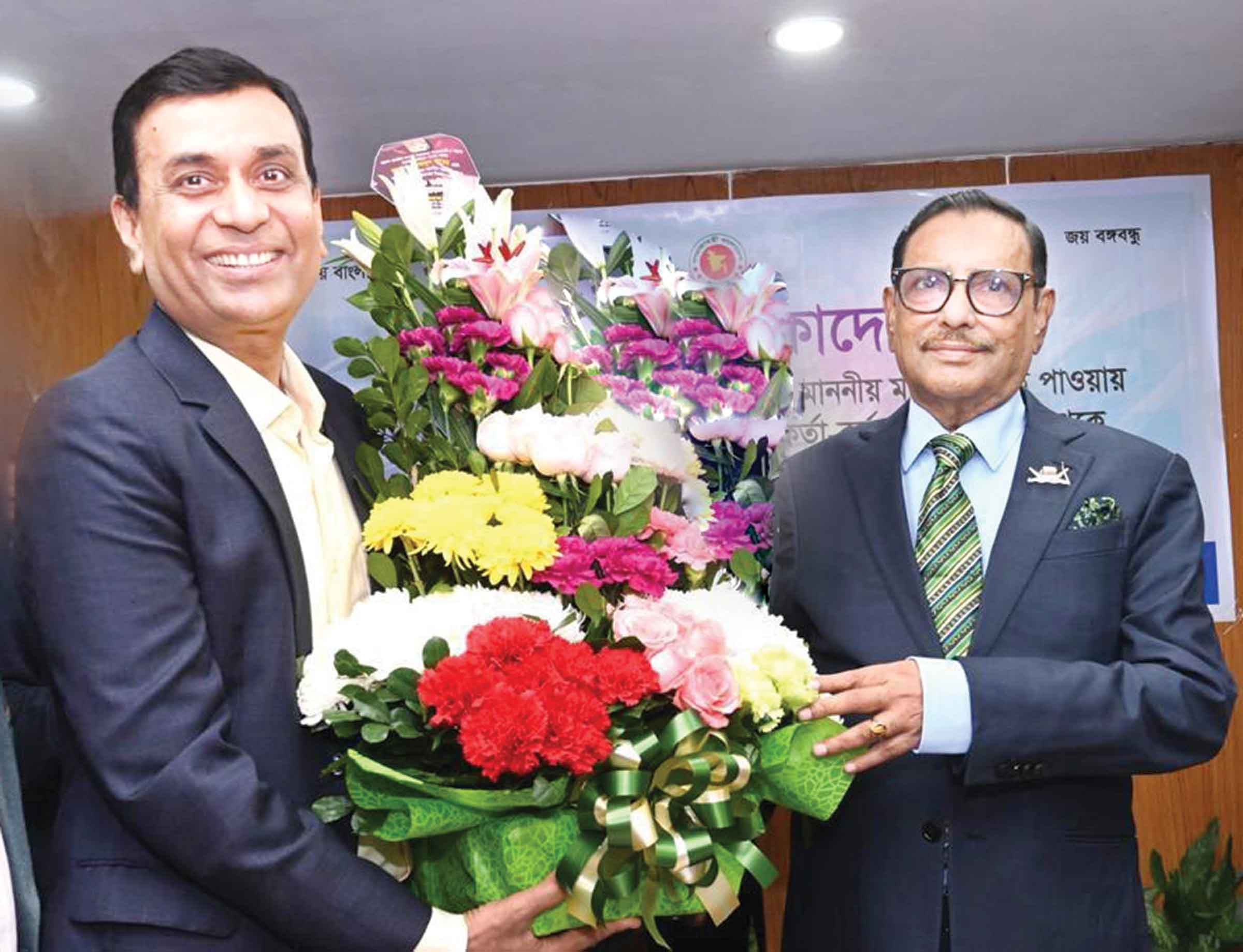 সড়ক পরিবহণ ও সেতুমন্ত্রীকে রূপালী ব্যাংকের অভিনন্দন