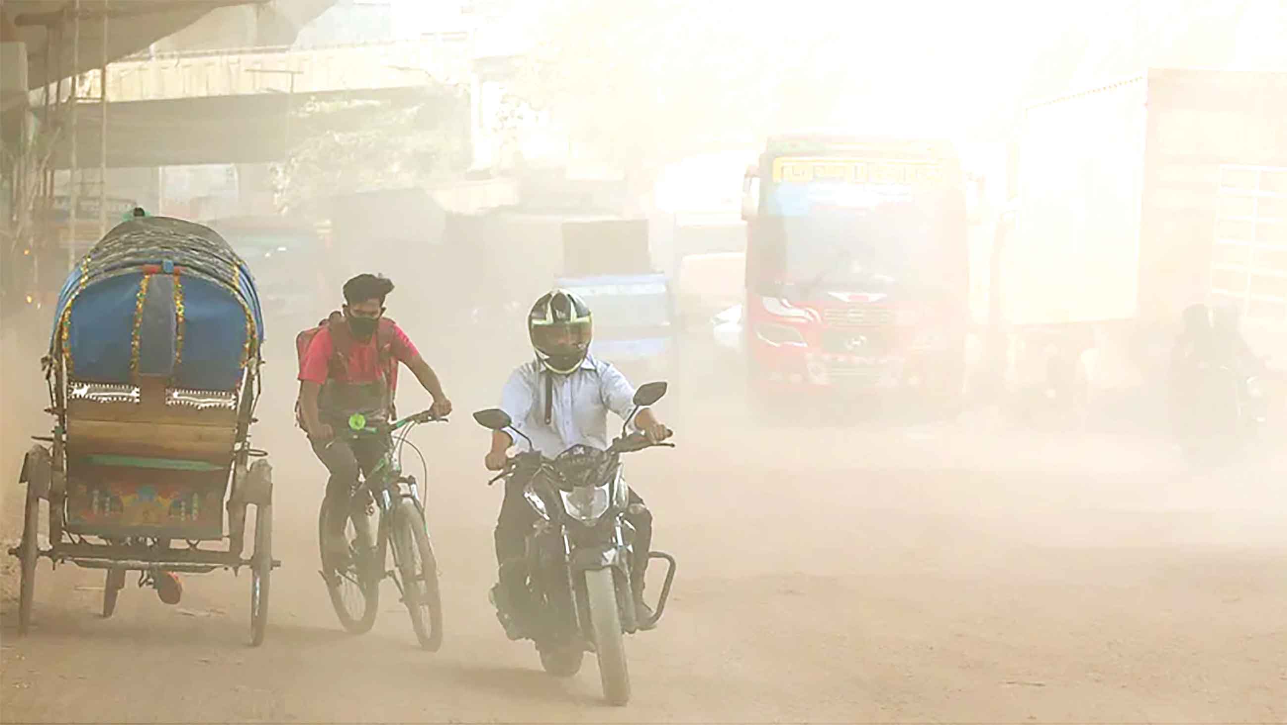 বায়ুদূষণে হিমশিম খাচ্ছে ঢাকা