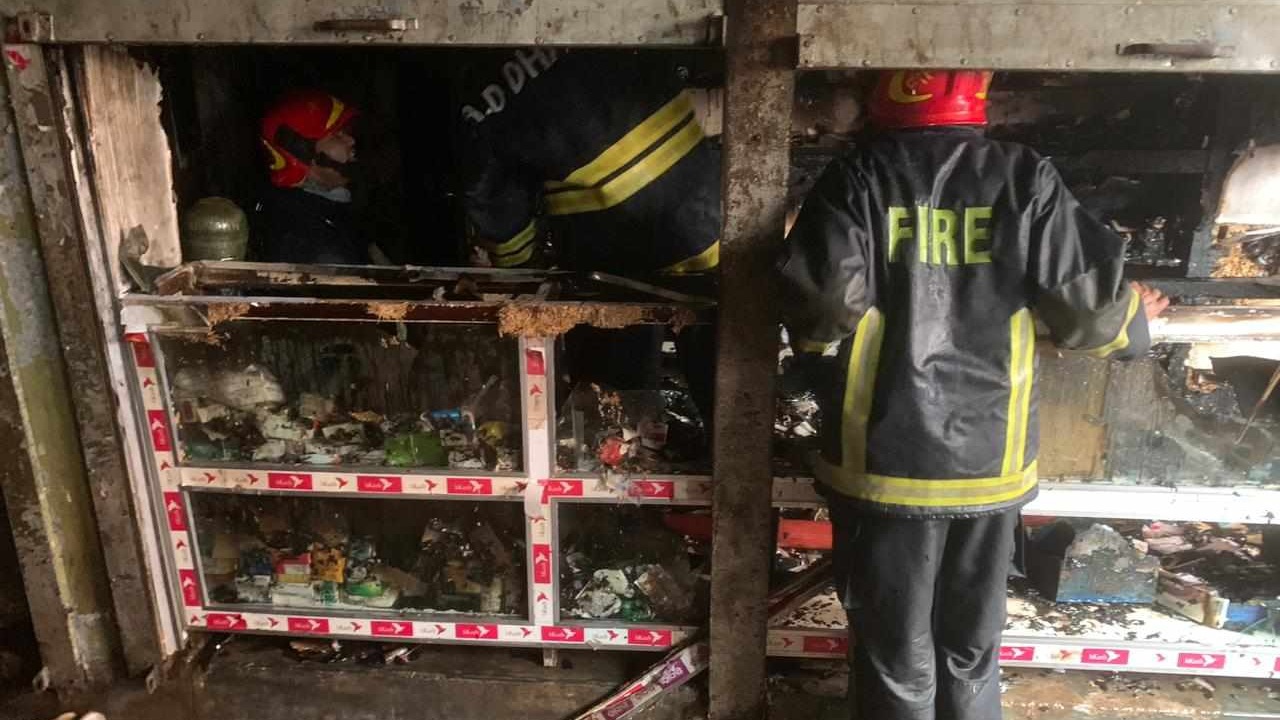 চকবাজারে সোলায়মান টাওয়ারের আগুন নিয়ন্ত্রণে