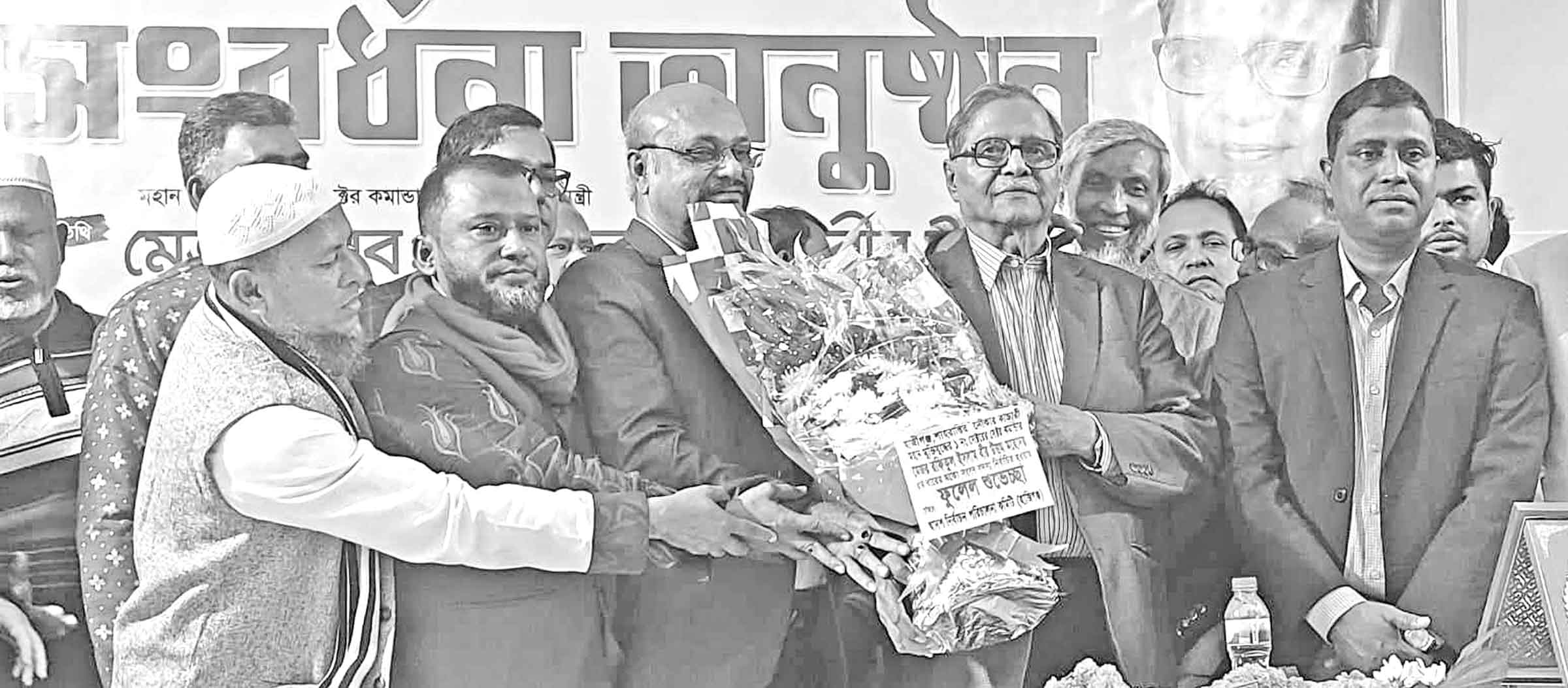 শুধু রাজনীতি করলে হবে না মানুষের পাশে দাঁড়াতে হবে রফিকুল ইসলাম এমপি