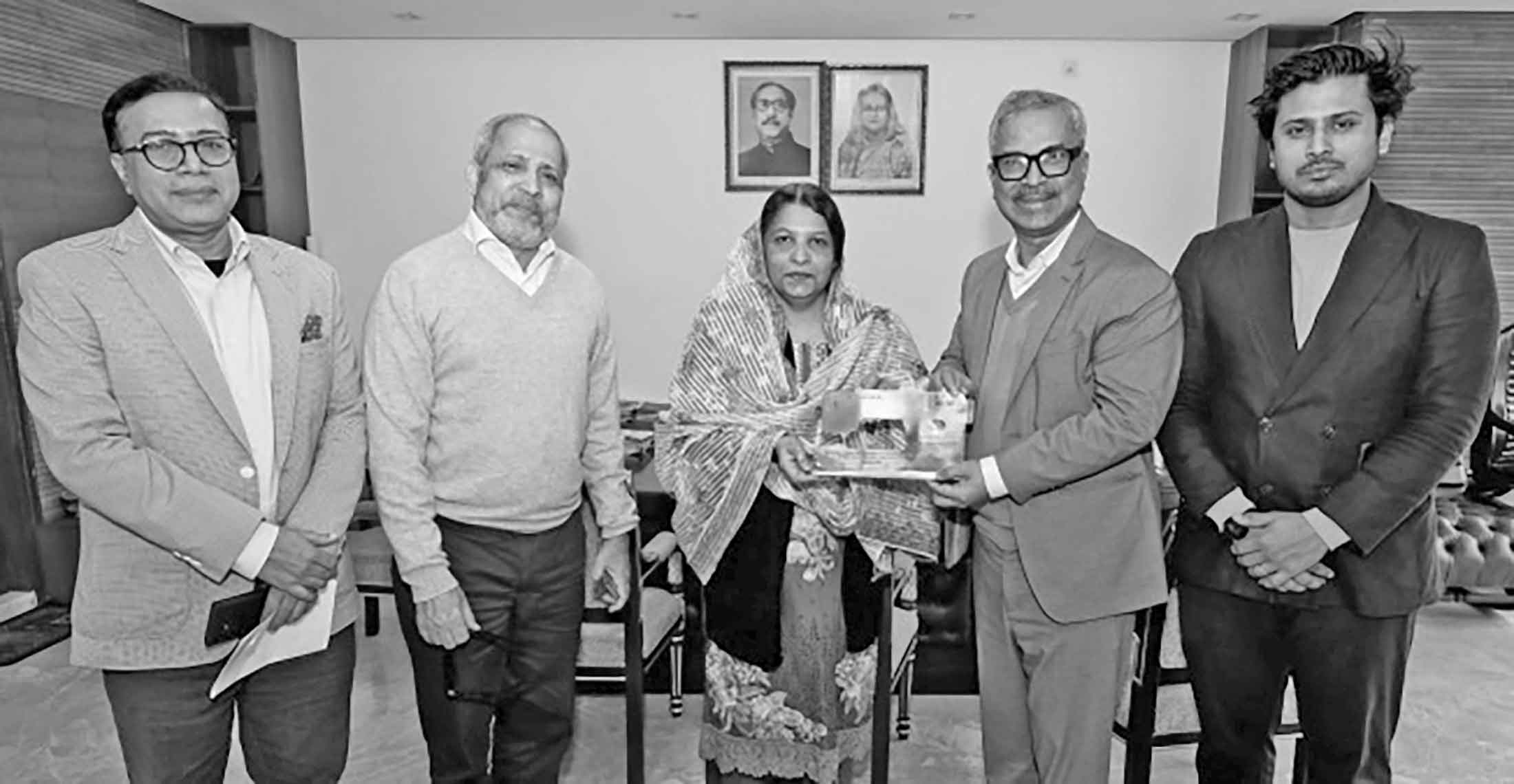 পোশাক শিল্পের জন্য নির্বিঘ্ন সেবা নিশ্চিত করুন : এনবিআর এর প্রতি বিজিএমইএ সভাপতির অনুরোধ
