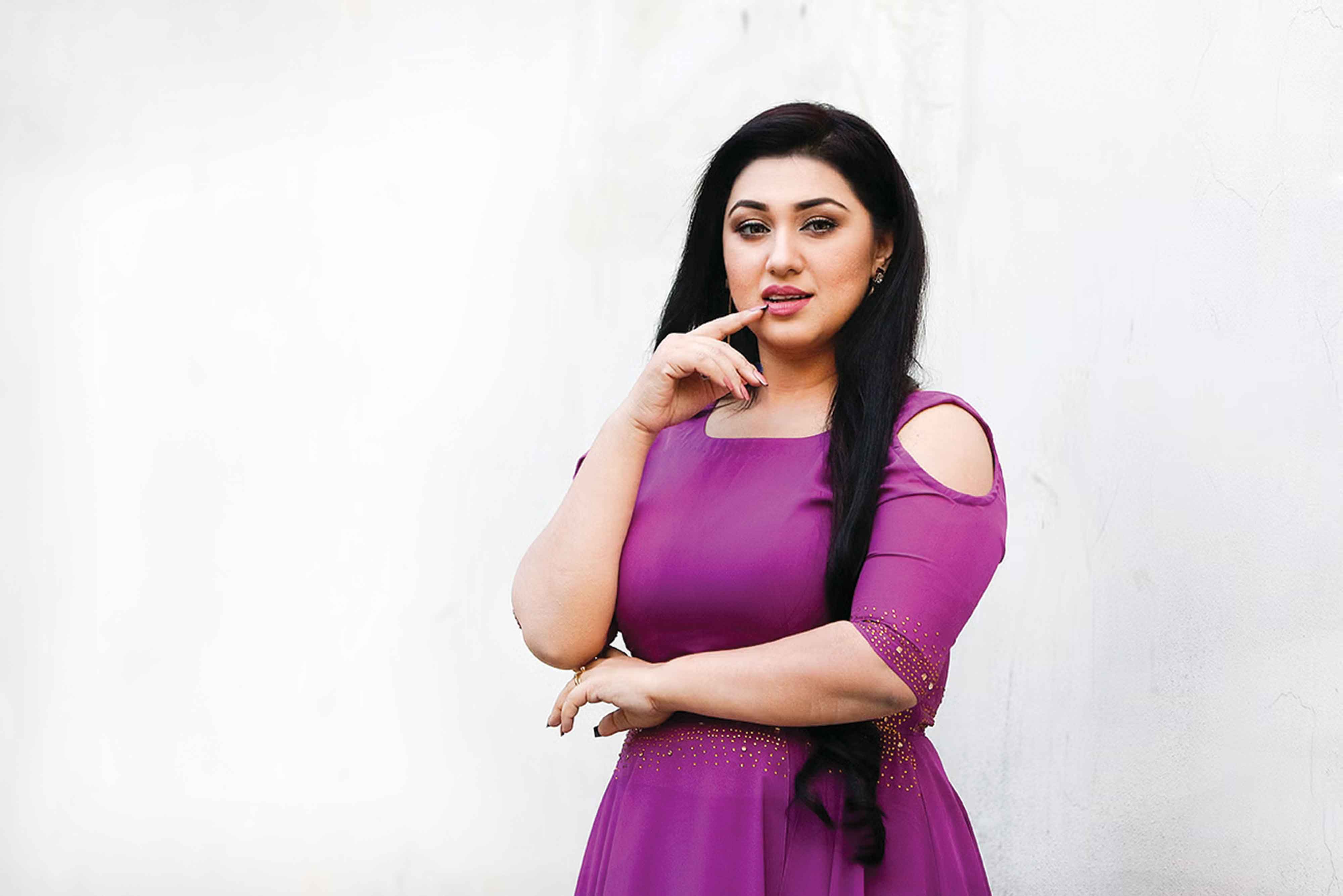 একই বৃন্তে শাকিব-অপু