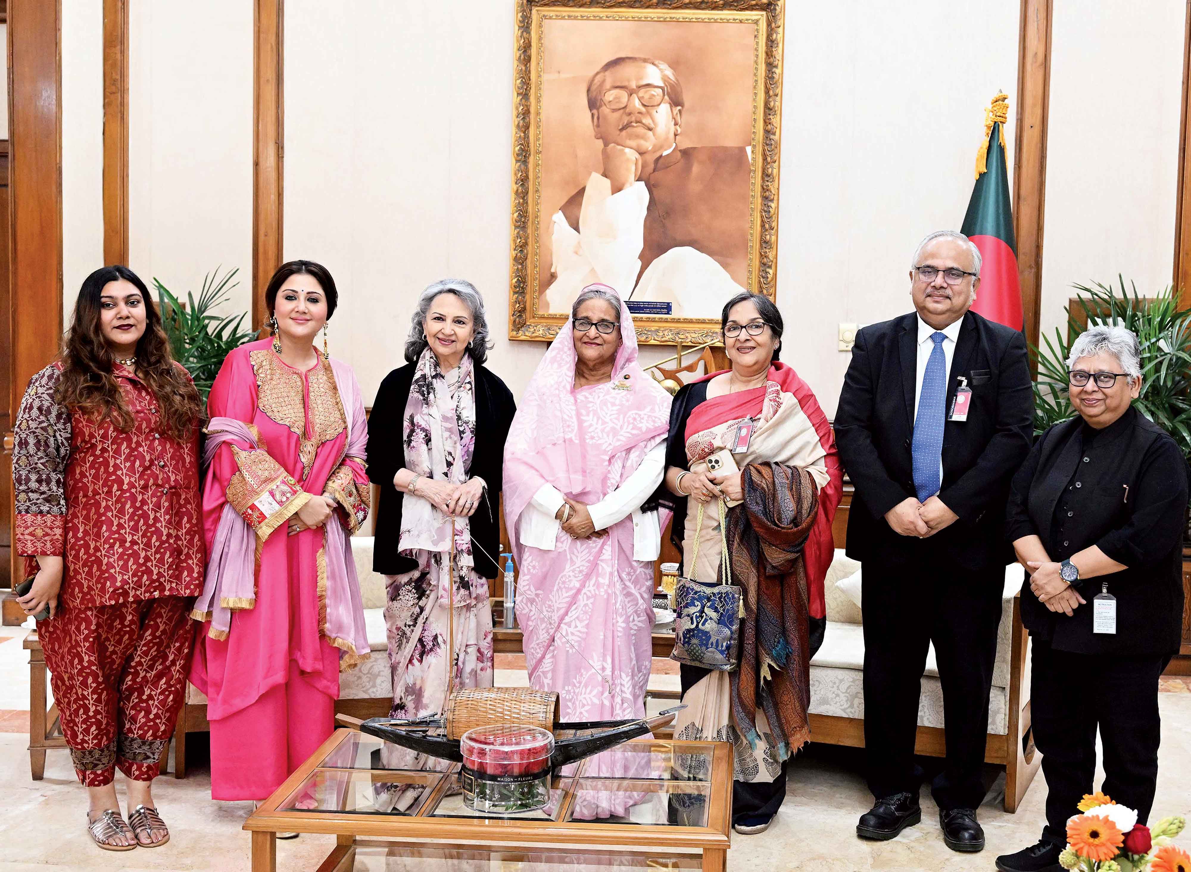 মানসম্মত উন্নয়ন কার্যক্রম নিশ্চিত করুন :প্রধানমন্ত্রী