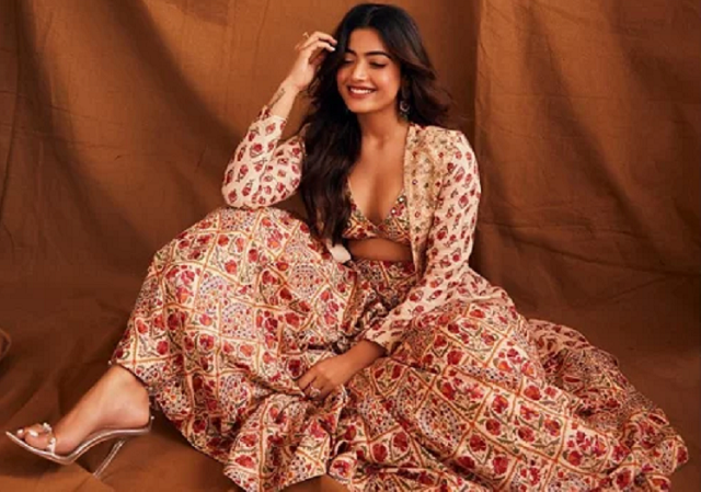 নতুন অধ্যায়ে রাশ্মিকা