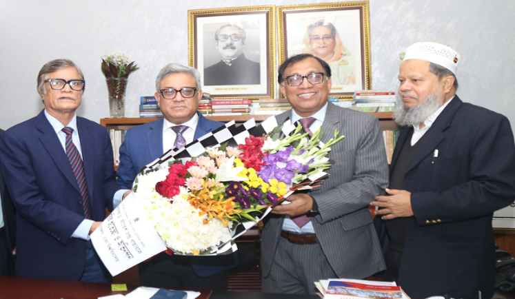 ঢাবি’র নতুন প্রো-ভাইস চ্যান্সেলর অধ্যাপক ড. সীতেশ চন্দ্র বাছার