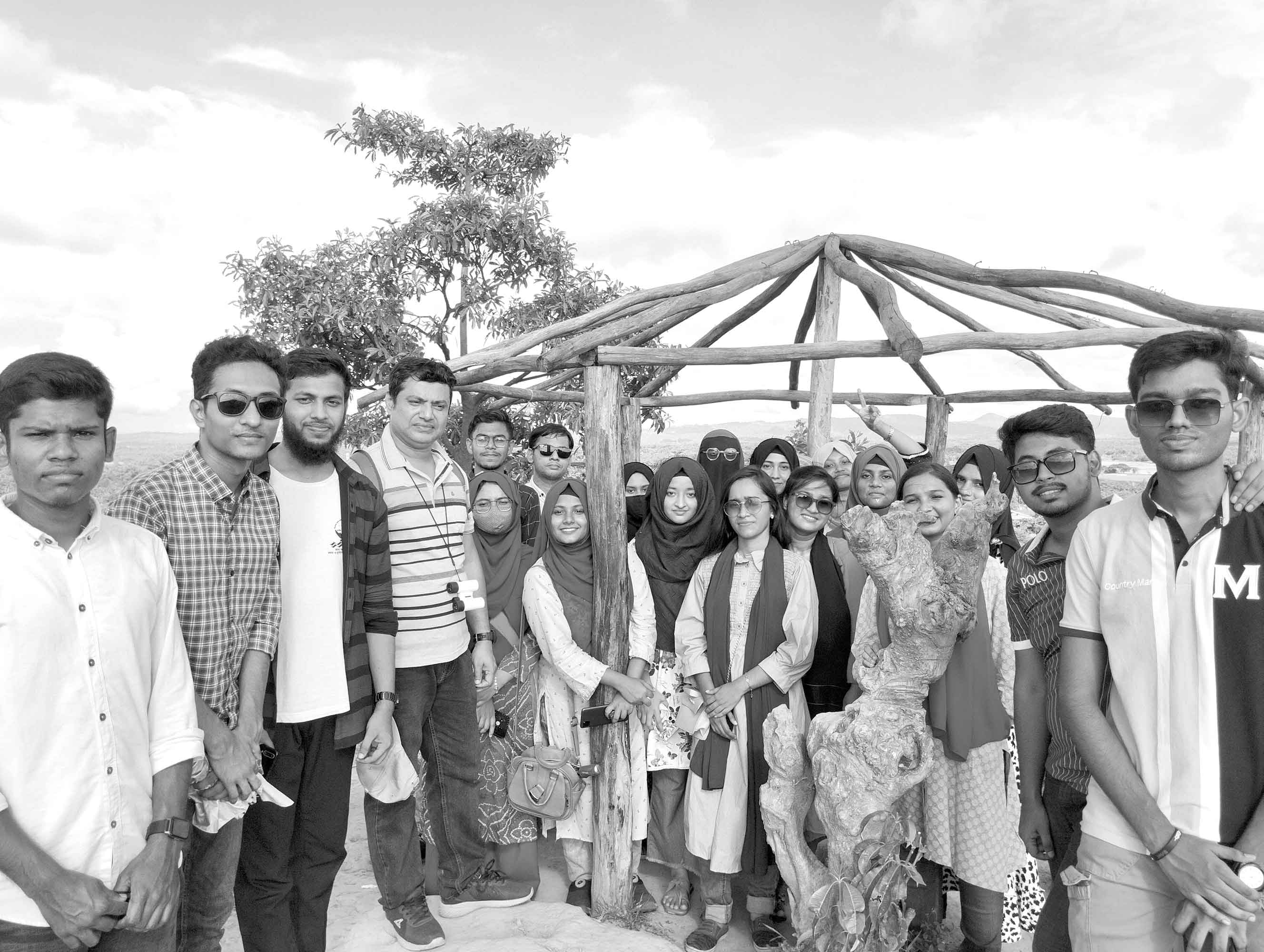 মৎস্যবিজ্ঞানের শিক্ষার্থীদের সিন্ধুযাত্রা