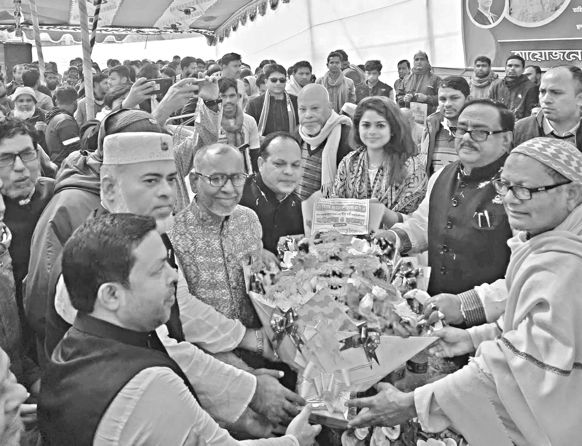 জনগণ উন্নয়নের পক্ষেই ভোট দিয়েছেন :খাদ্যমন্ত্রী