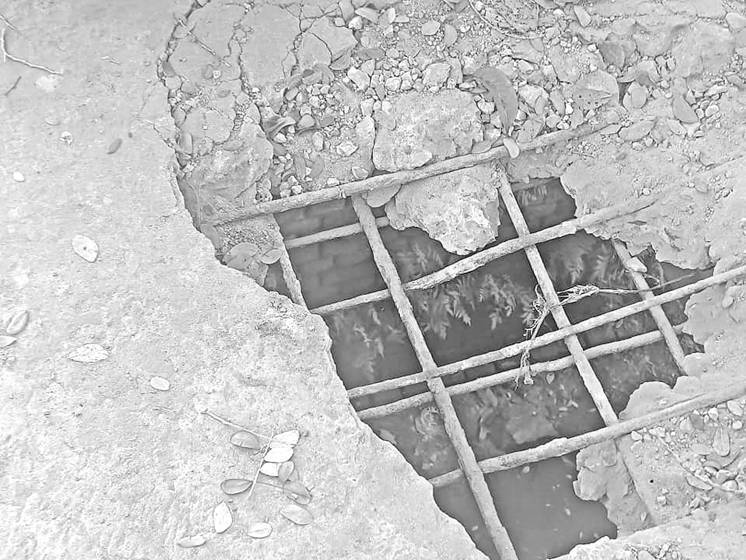 ভূঞাপুরে ভারই গ্রামের ব্রিজটি মরণ ফাঁদ