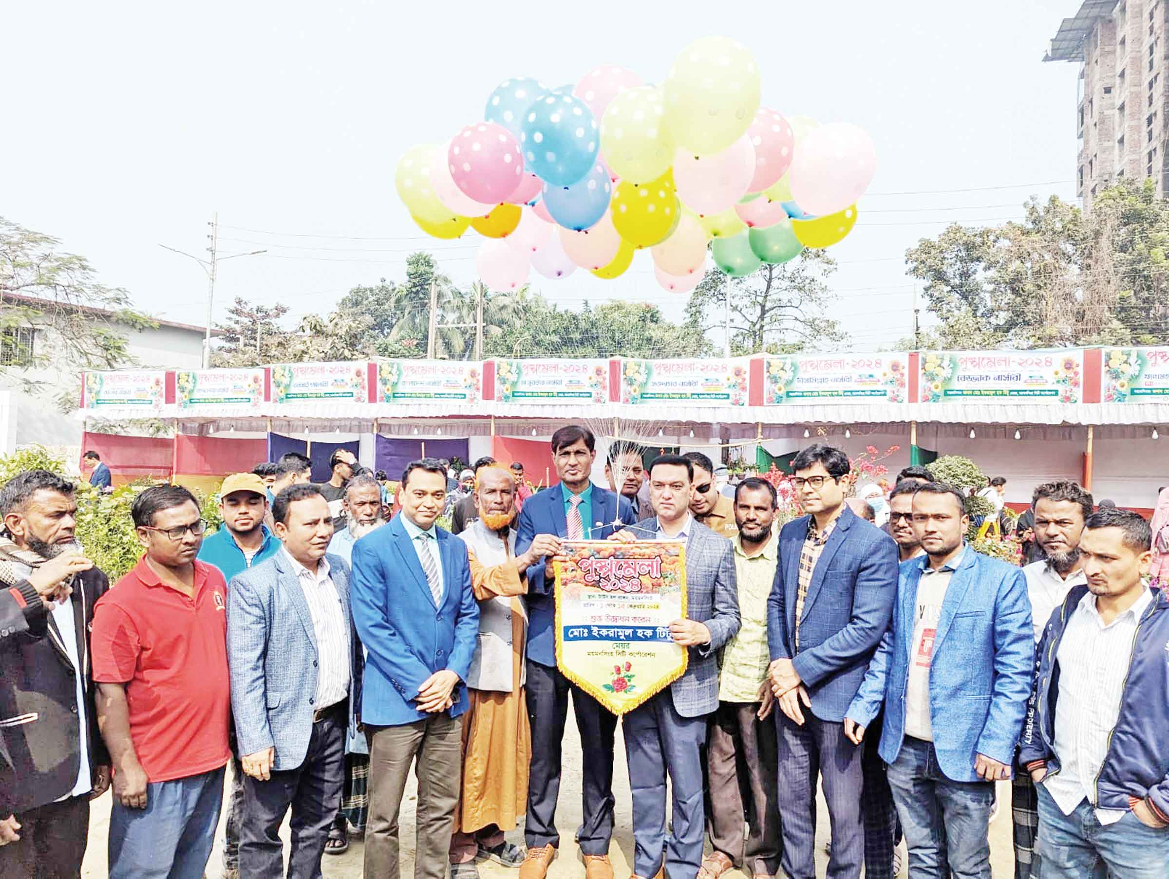 ময়মনসিংহে ১৫ দিনব্যাপী পুষ্প মেলা শুরু