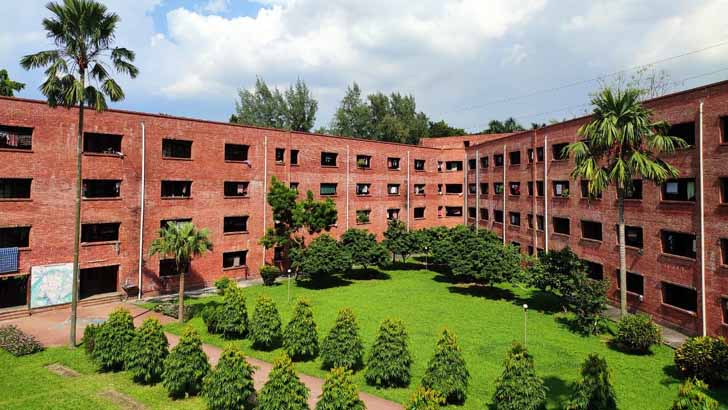 জাবিতে অবস্থানরত অছাত্রদের হল ছাড়ার নির্দেশ