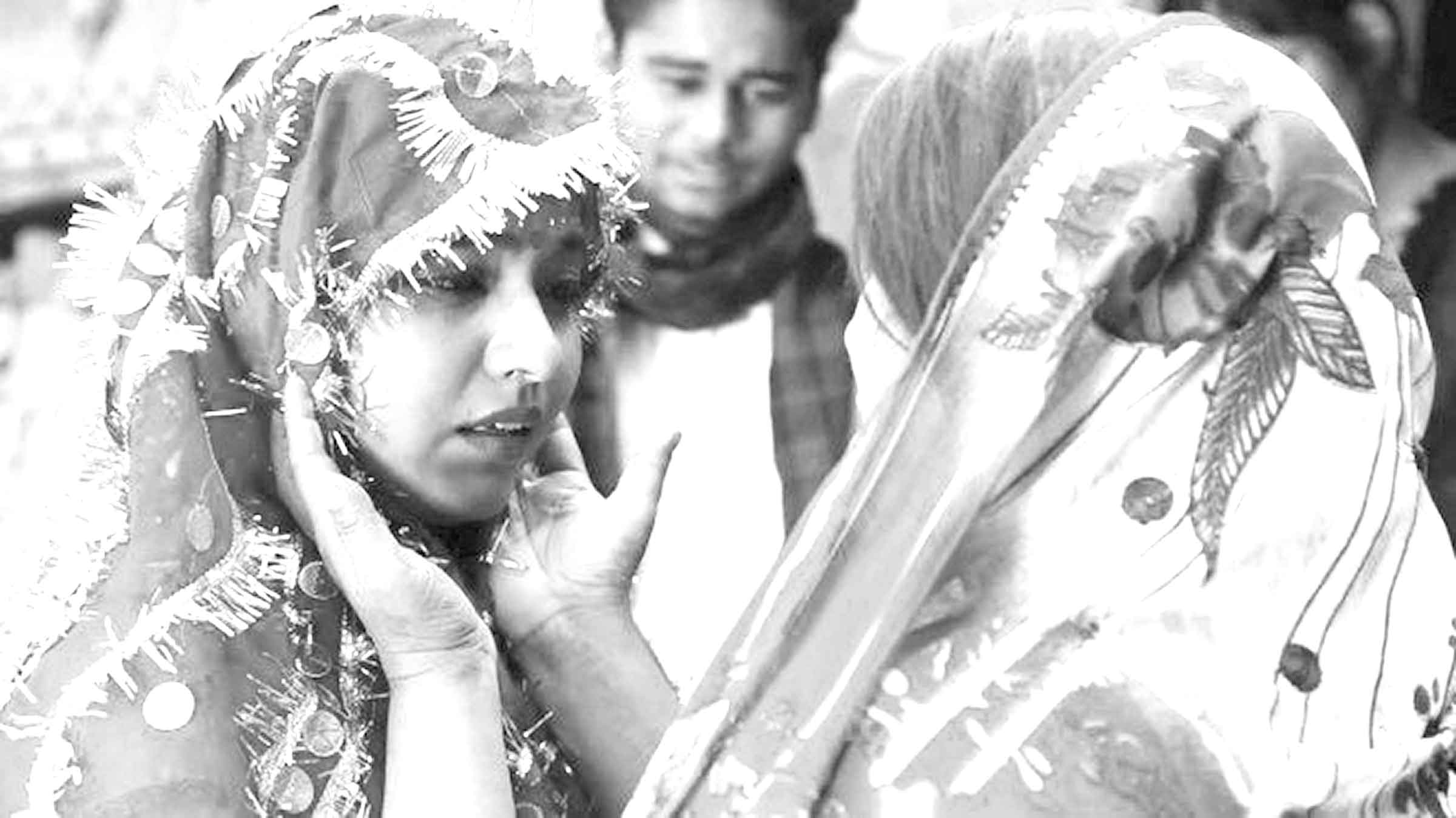 আর্থসামাজিক সমস্যা তৈরি করে বাল্যবিয়ে
