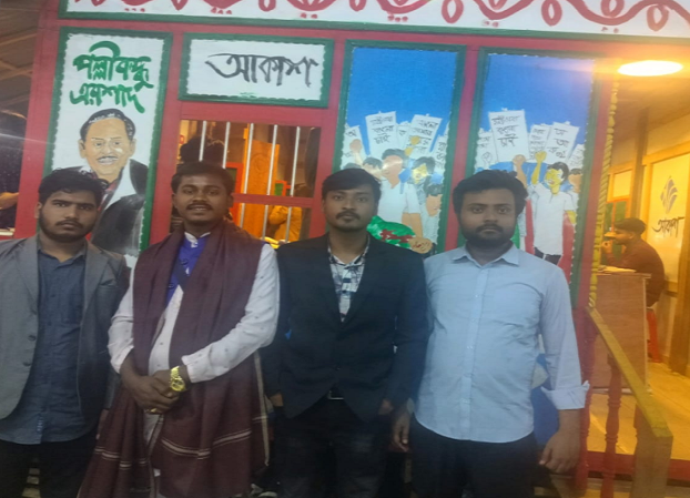 বইমেলায় সাবেক রাষ্ট্রপতি 'এরশাদ' কে স্মরণীয় করে রেখেছেন জাপা নেতা লোটন