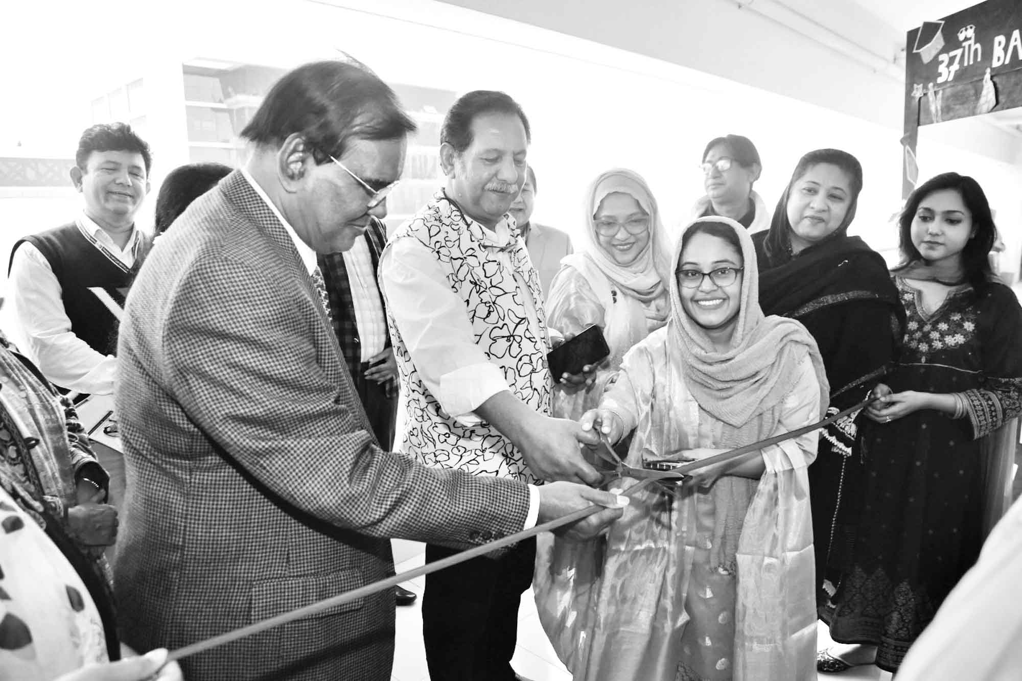 শান্ত-মারিয়াম বিশ্ববিদ্যালয়ে গ্র্যাজুয়েশন শো ও এক্সিবিশন