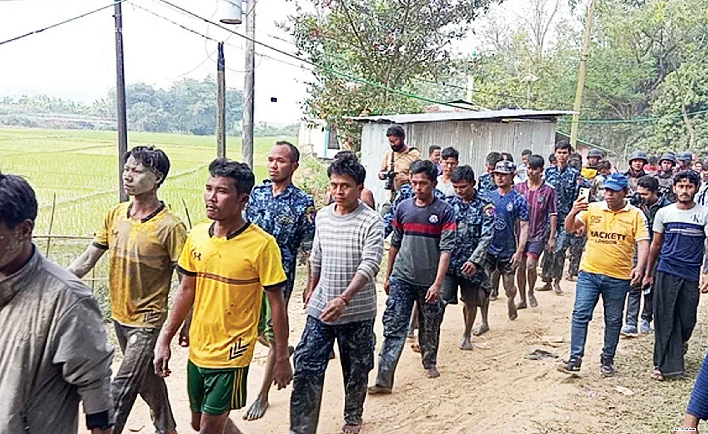 মিয়ানমার থেকে পালিয়ে আসছে সীমান্তরক্ষীরা