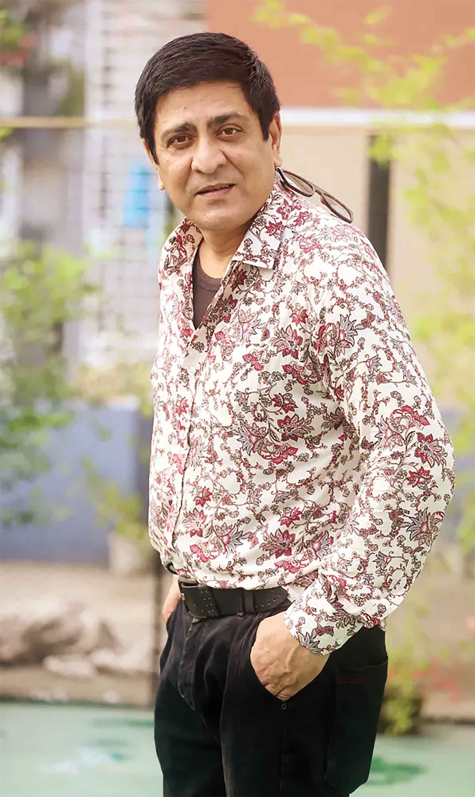 জেনারেল আতাউল গণি ওসমানির চরিত্রে অভিনয় করছি