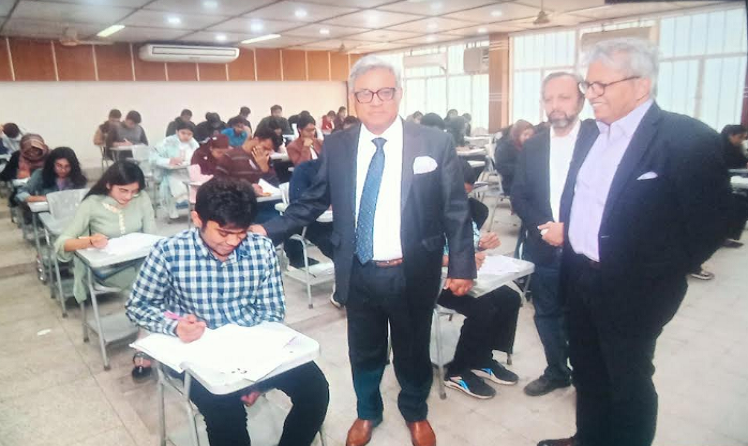 ঢাবিতে আইবিএ’র বিবিএ প্রোগ্রামের ভর্তি পরীক্ষা অনুষ্ঠিত