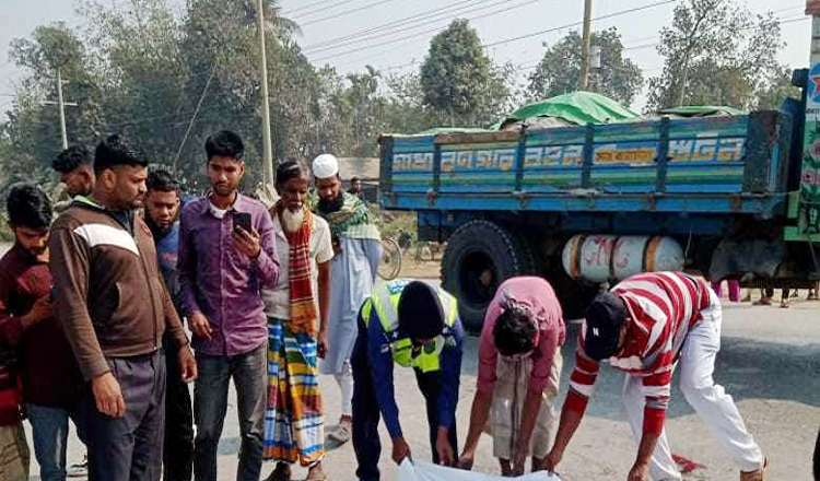 ধামরাইয়ে লরির ধাক্কায় দুই মোটরসাইকেল আরোহী নিহত