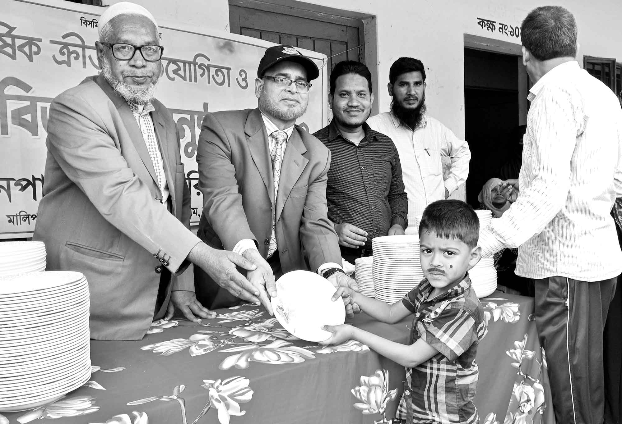 বনপাড়া ল্যাবরেটরি স্কুলে বার্ষিক ক্রীড়া প্রতিযোগিতা ও পুরস্কার বিতরণ