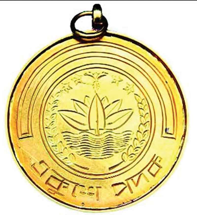 একুশে পদক পাচ্ছেন ২১ বিশিষ্ট ব্যক্তি