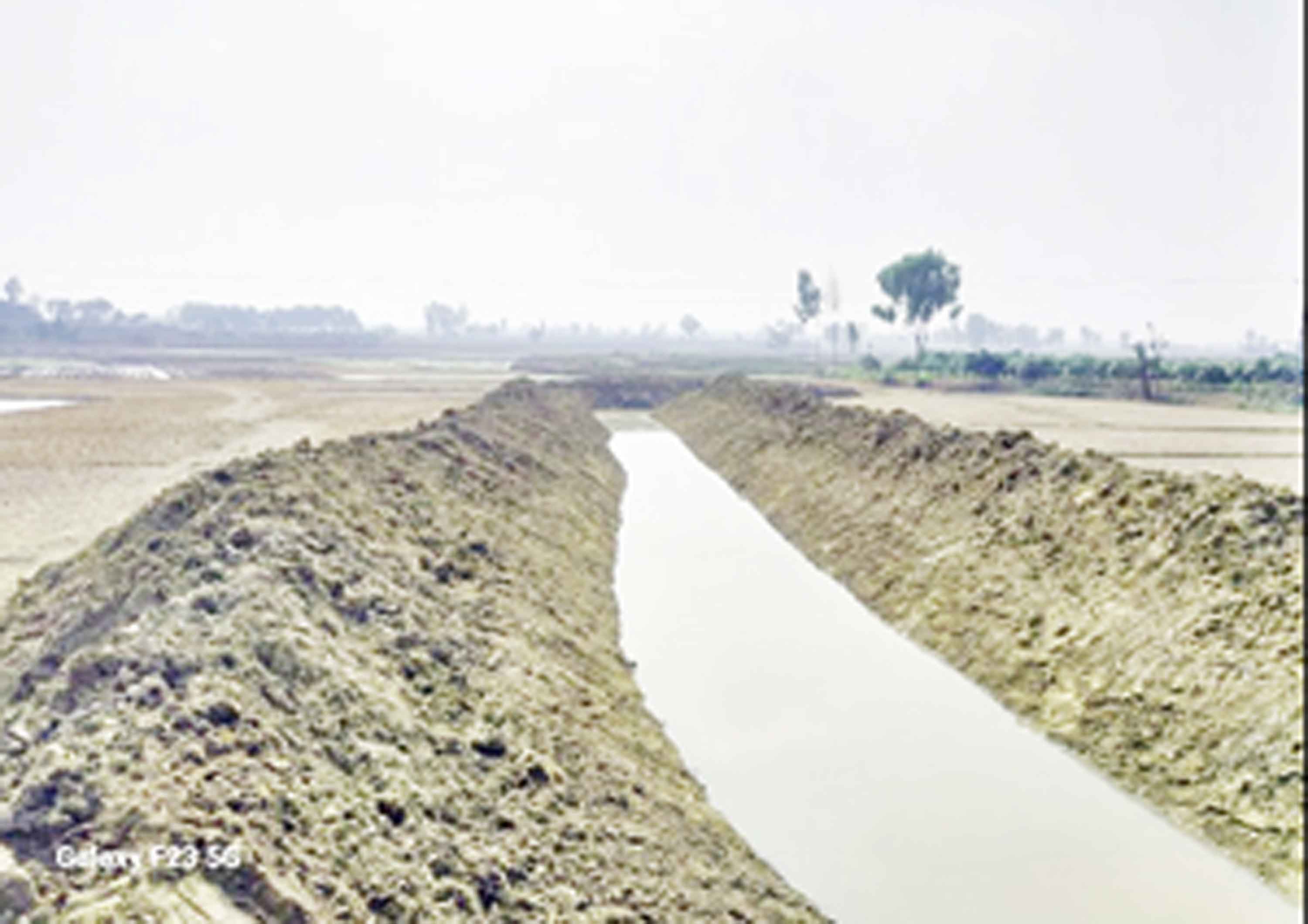 পত্নীতলায় কাটাবাড়ী খাল পুনর্খনন