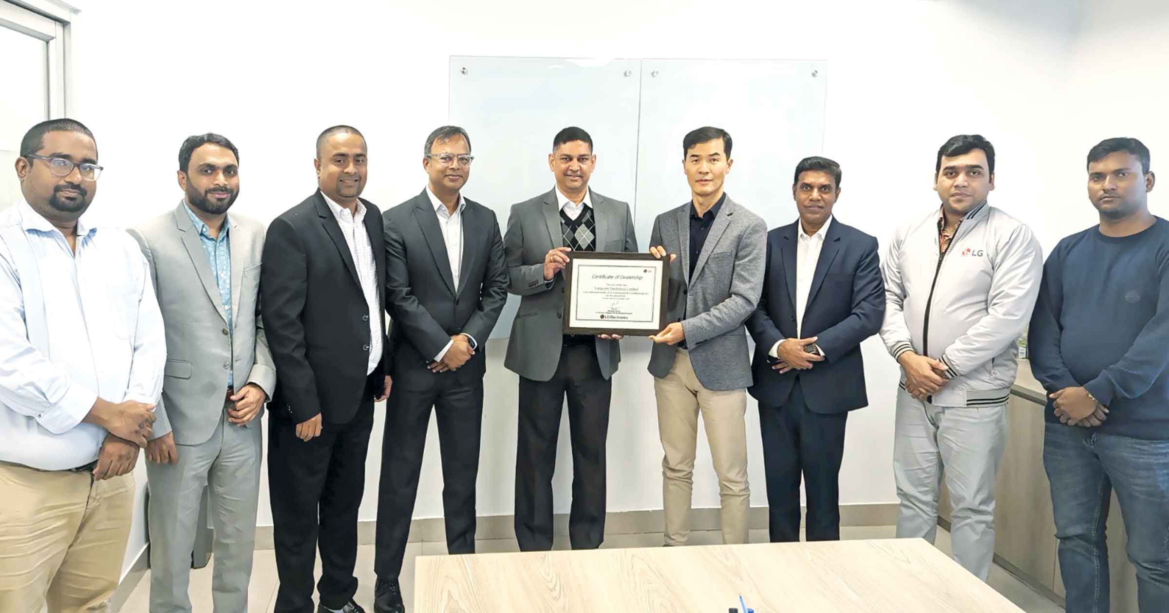 এলজি ইলেকট্রনিক্সের সঙ্গে চুক্তি