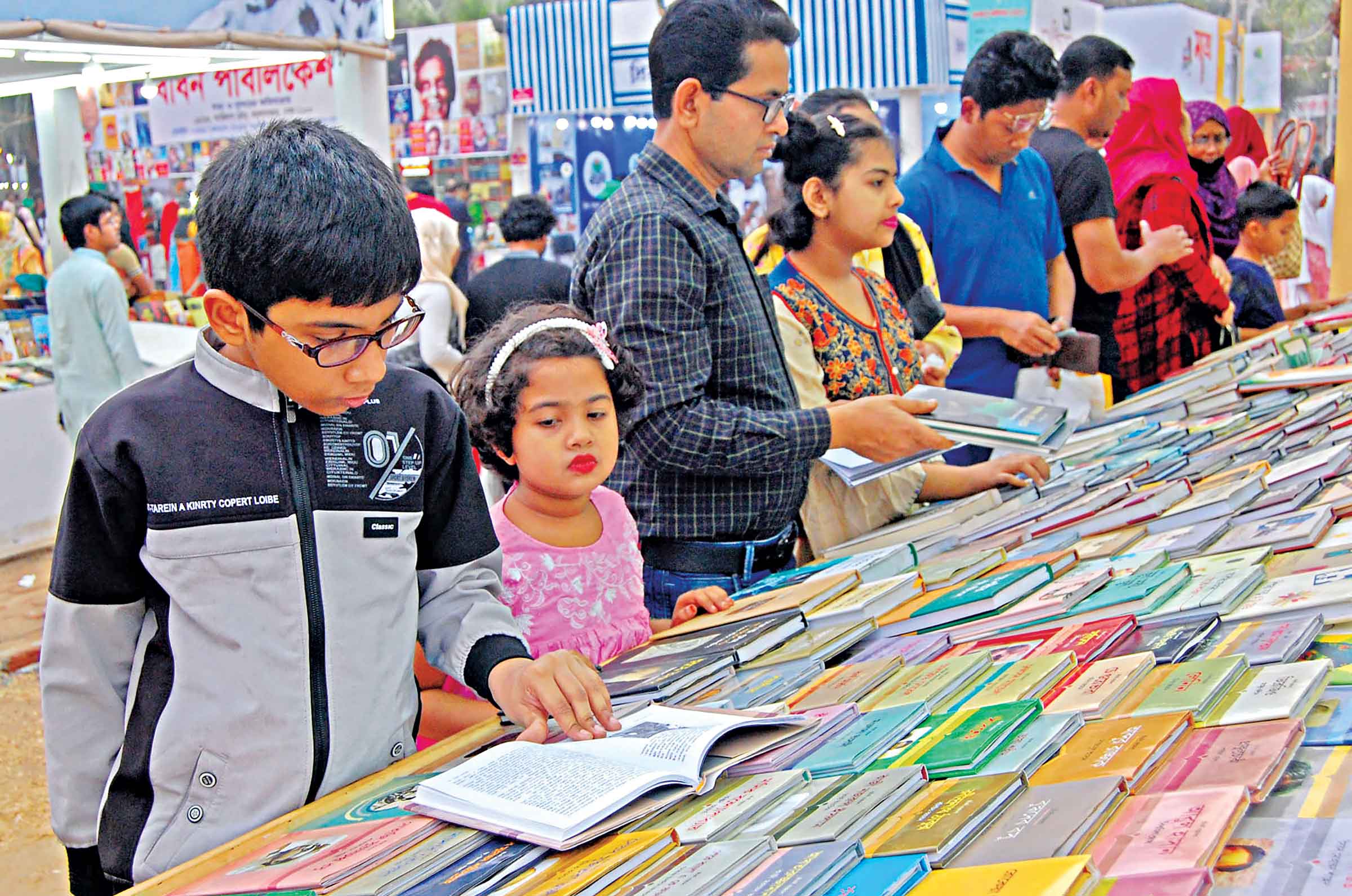 প্রাণহীন ছোট প্রকাশনীগুলো