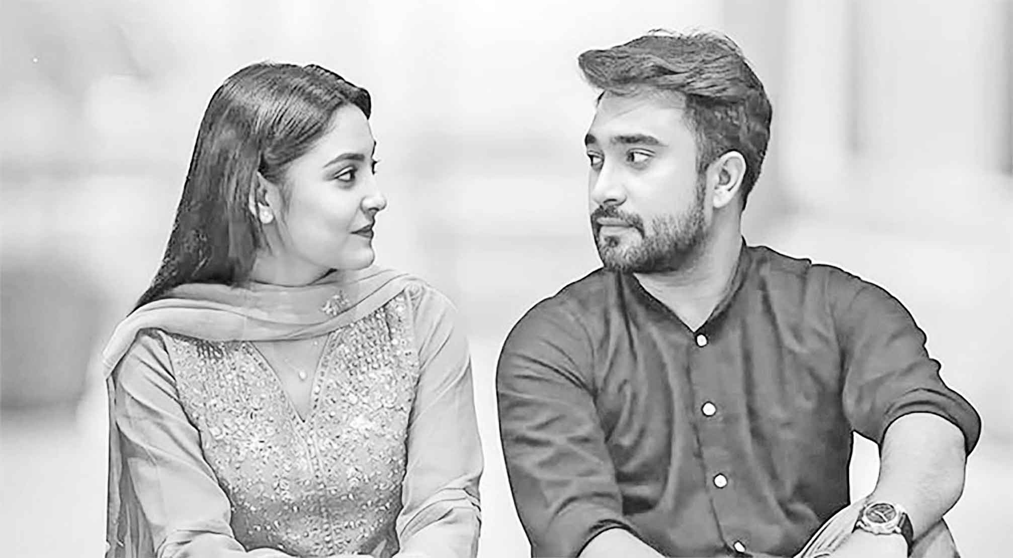 বাংলা নাটক :'মুখ ঢেকে যায় বিজ্ঞাপনে'