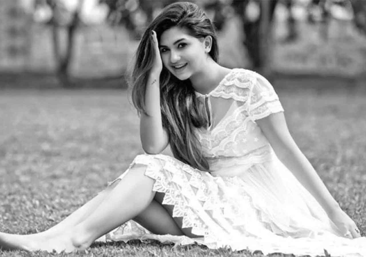 অর্চিতার বিয়ে সমুদ্রসৈকতে