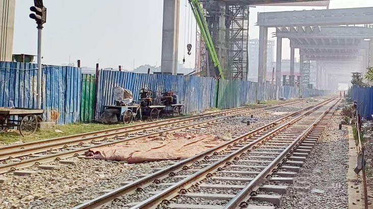 মগবাজারে ট্রেনের ধাক্কায় নারীর মৃত্যু