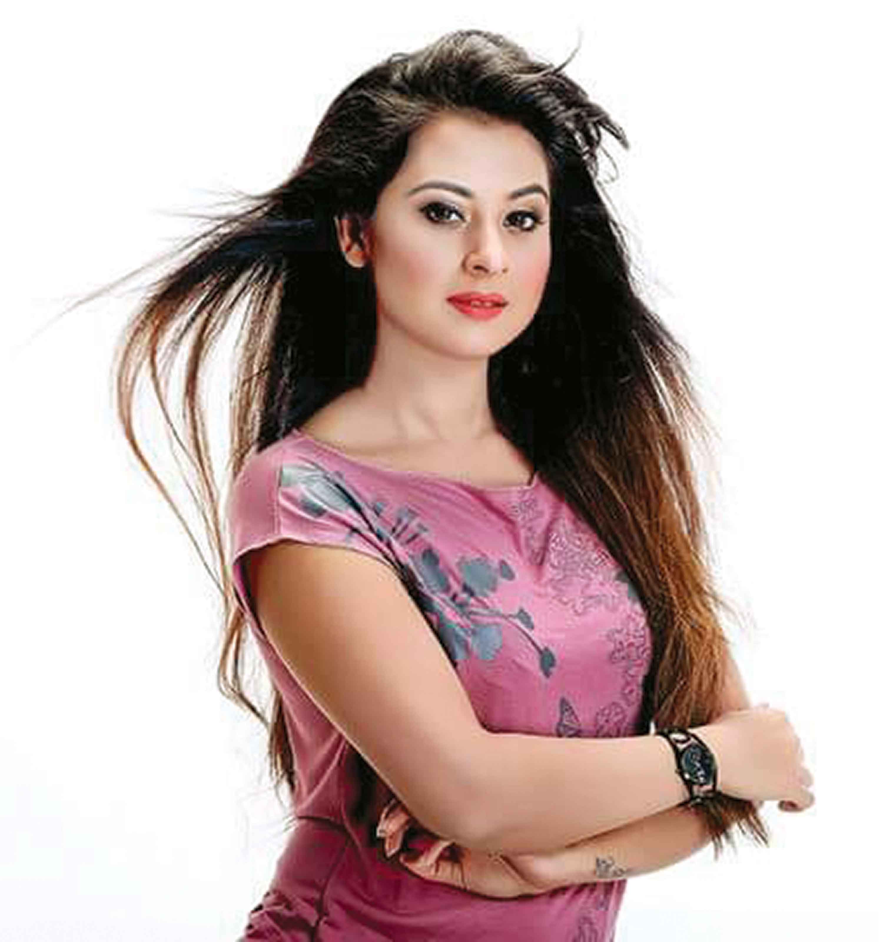 কলকাতায় শাকিব খান প্রসঙ্গে শবনম বুবলী