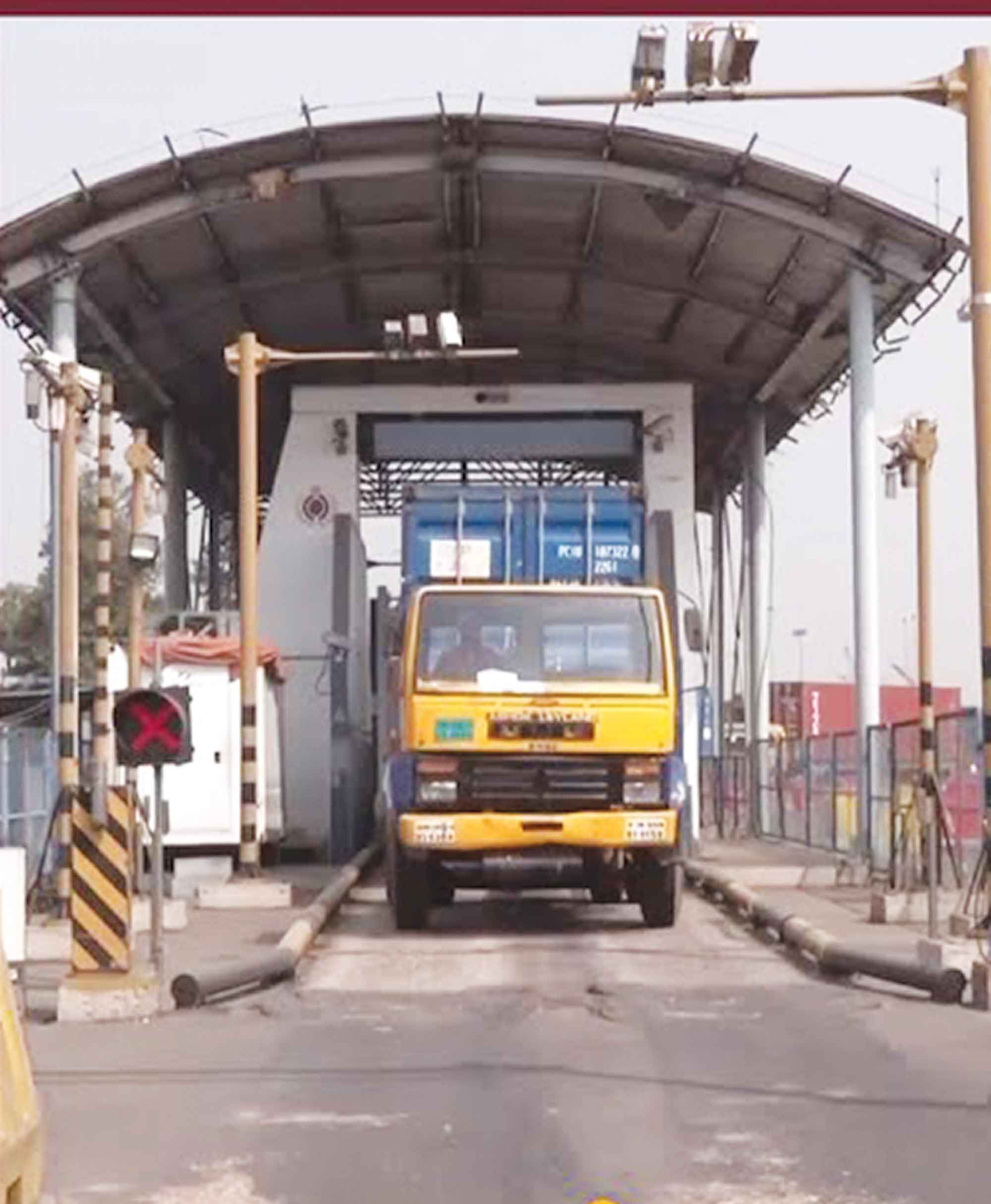 চট্টগ্রাম বন্দরে মিথ্যা ঘোষণায় পণ্য রপ্তানি ঠেকাবে স্ক্যানার