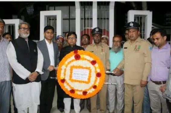 পাইকগাছায় যথাযোগ্য মর্যাদায় মহান শহীদ দিবস ও আন্তর্জাতিক মাতৃভাষা দিবস পালিত হয়েছে