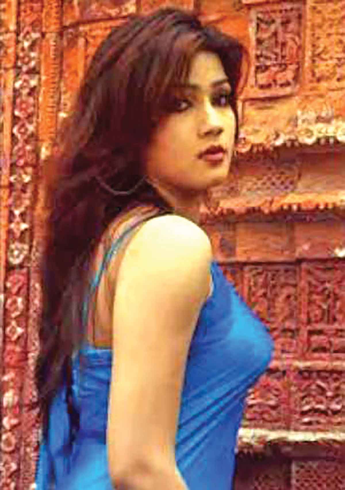 মাহীর রহস্যঘন স্ট্যাটাস