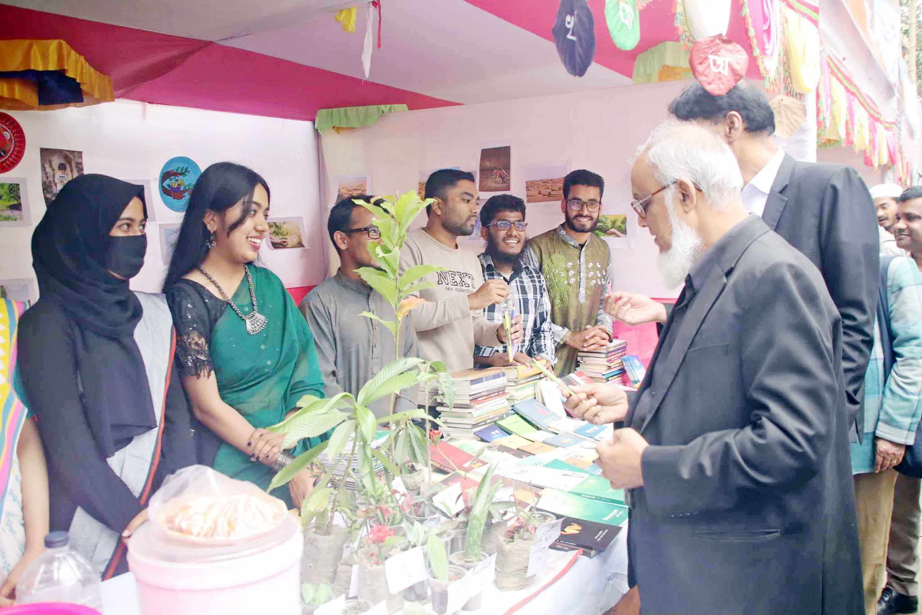 ইবিতে তিন দিনব্যাপী বইমেলা অনুষ্ঠিত