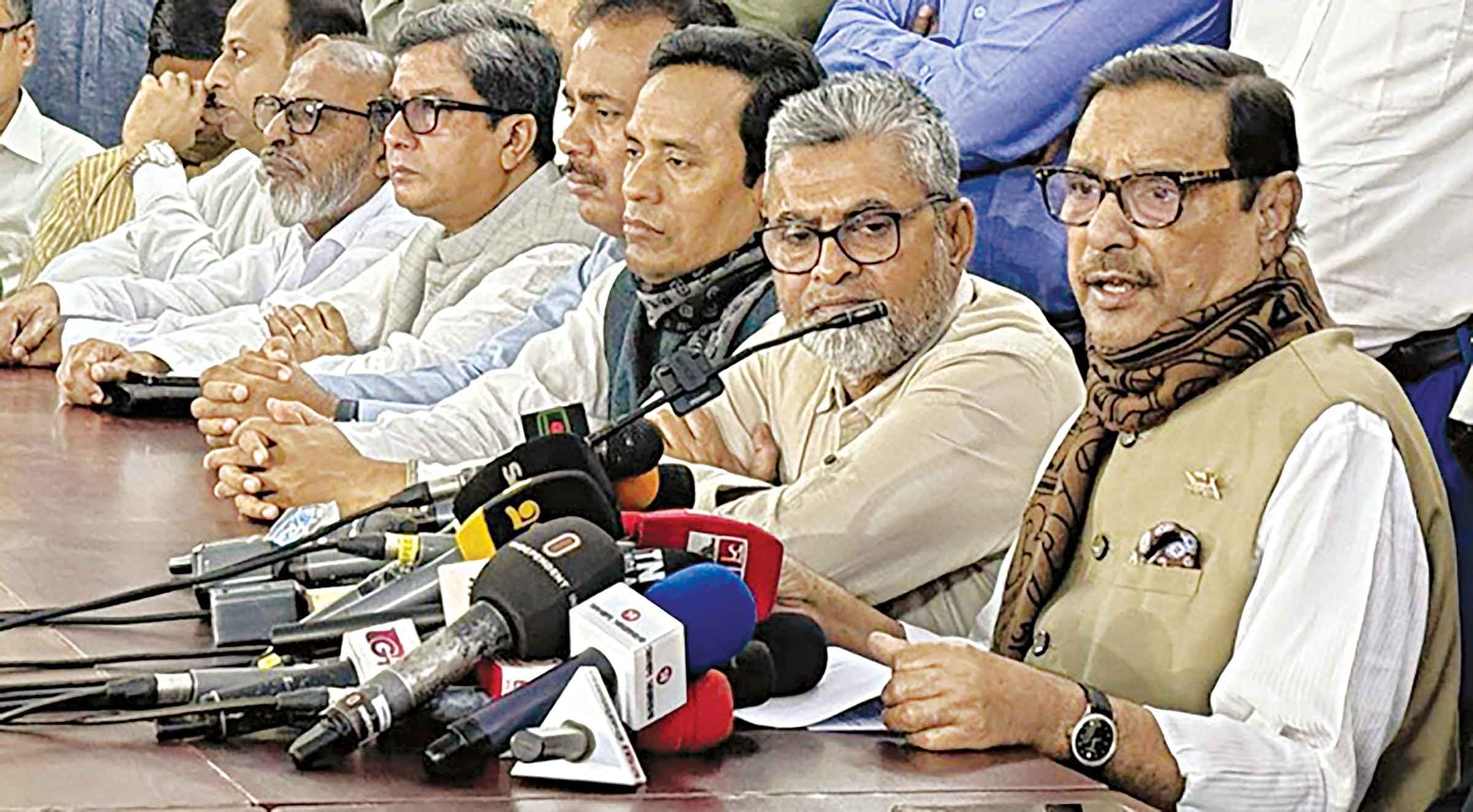 দেশের কোনো মানুষ না খেয়ে নেই