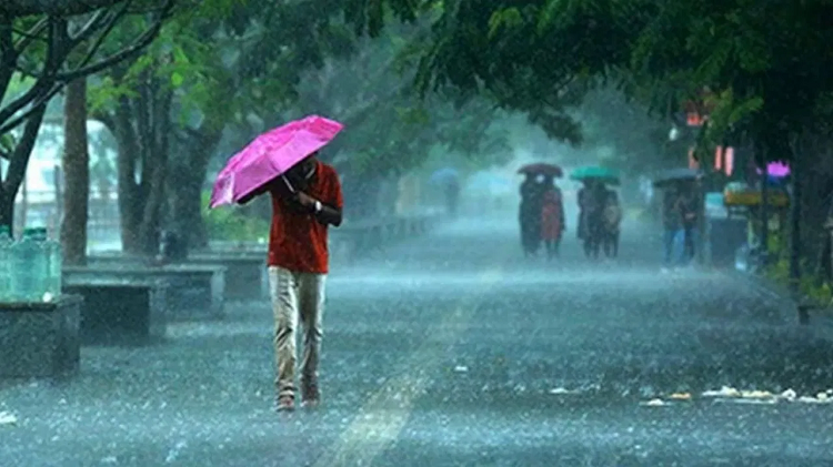 বর্ষা আসার সময় পাল্টেছে