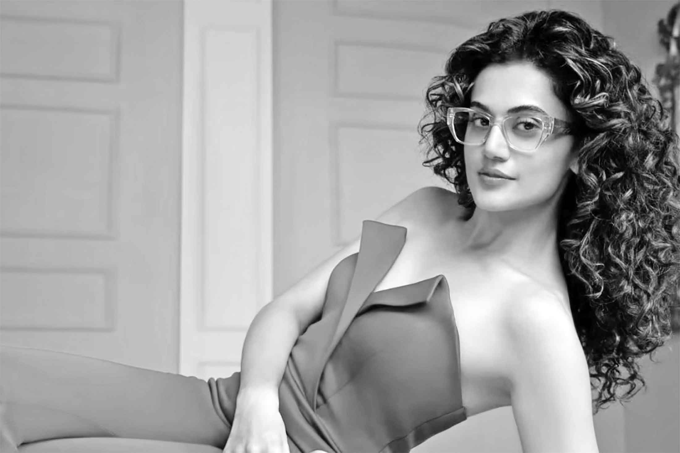 খেলোয়াড়কে বিয়ে করছেন তাপসী পান্নু!
