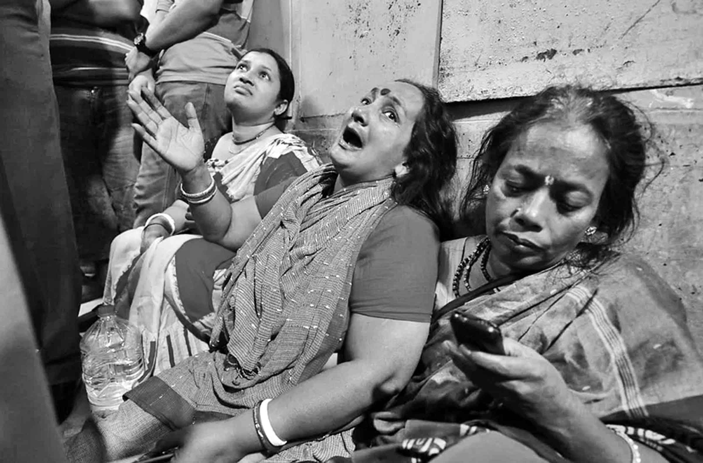 জীবন পোড়ে অবহেলায়