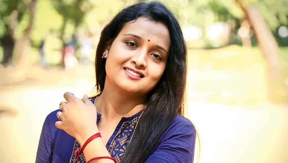অভিশ্রম্নতির গ্রামের বাড়ি খোকসায় চলছে শোকের মাতম